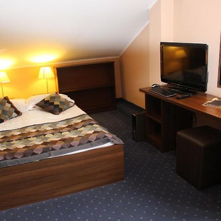 Hotel Colnus Kolno  Exteriér fotografie